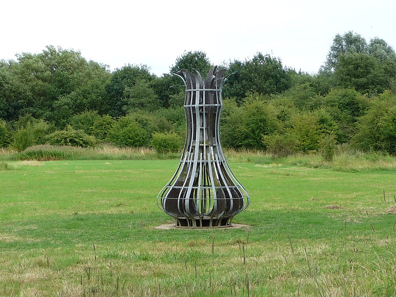 File:Sculptures in Peterborough 06.jpg