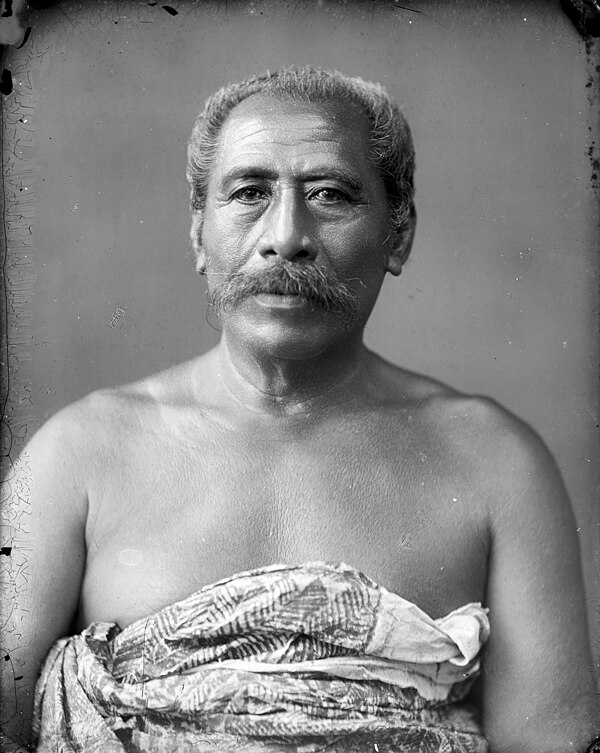 High chief Seumanutafa Pogai of Apia, c. 1890–1910. (photo by Thomas Andrew)