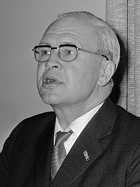 File:Sijbrandus Auke (Siep) Posthumus (1970).jpg