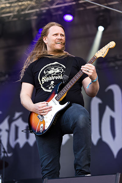 File:Skálmöld Rockharz 2015 01.jpg