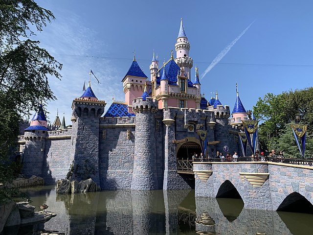 Image: Sleeping beauty castle dlr 2019