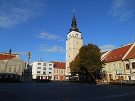 Slovakia - Trnava - Trojicne namestie a mestska veza RB01.jpg