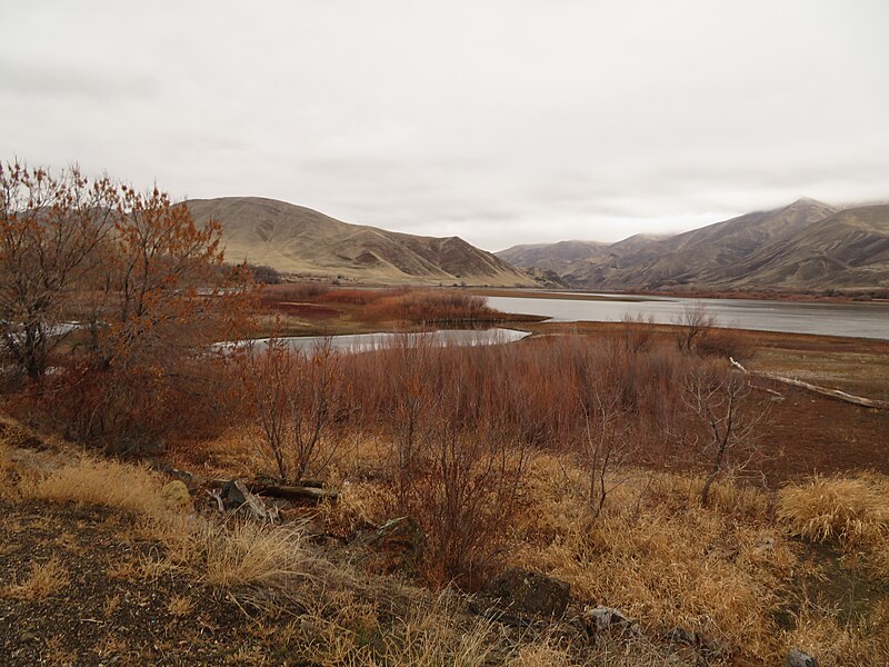 File:Snake River, U.S. Route 30 Near Huntington, Oregon - 31498950017.jpg