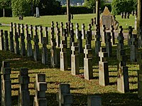 Militaire begraafplaats Mauthausen.jpg