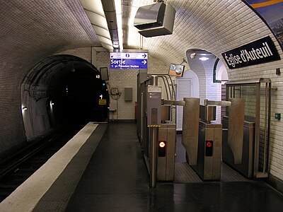 Tunnelbanestationen Église d'Auteuil.