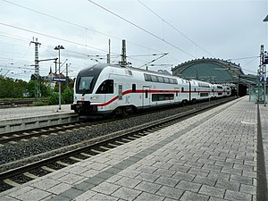 Bahnhof Dresden-Neustadt: Lage, Aufbau, Geschichte