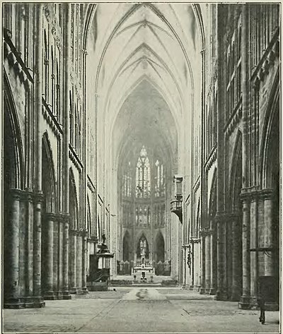 Photo Pritled. Nef de la cathédrale de Metz.