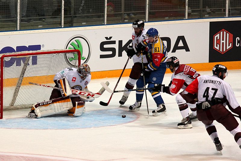 File:Storhamar Dragons vs. Genève-Servette HC, 3rd September 2015 57.JPG