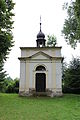 Čeština: Kaplička v Sušně, části Kropáčovy Vrutice v mladoboleslavském okrese. This file was created as a part of the photographic program of Wikimedia Czech Republic. Project: Fotíme Česko The program supports Wikimedia Commons photographers in the Czech Republic.