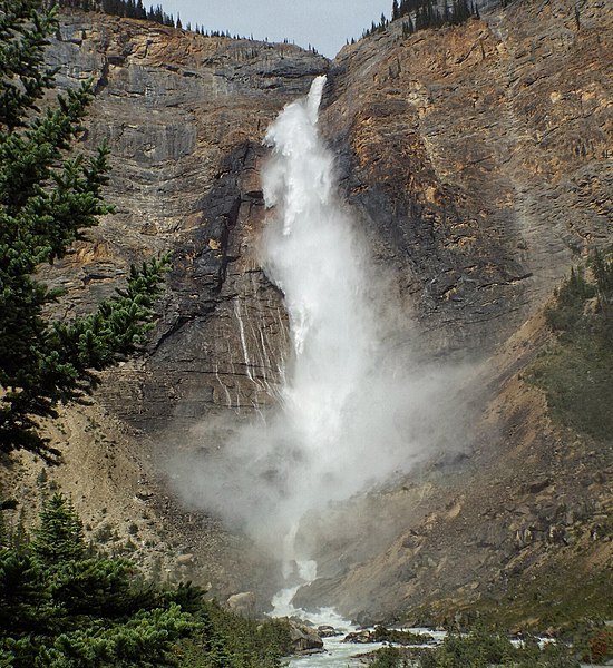 File:Takakkaw Falls, Yoho National Park, British Columbia (20365732888).jpg