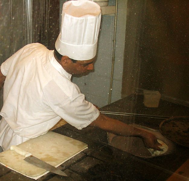 File:Tandoor chef 2.jpg