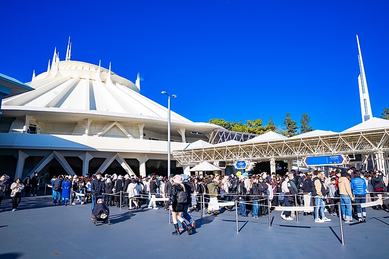 File:Tokyo Disneyland Space Mountain (53442205215).jpg