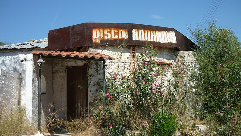 File:Tolo, Disco Aquarius - panoramio.jpg