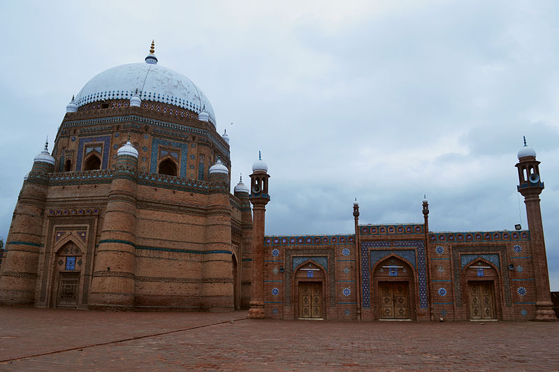 File:Tomb of Shah Rukn-e-Alam2 by chiltanflats.jpg