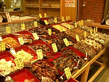 File:Tsukudani_and_sozai_shop_by_drebes_in_Nishiki-ichiba,_Kyoto.jpg