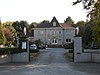 Villa, Ekstermere en hoevegebouwen