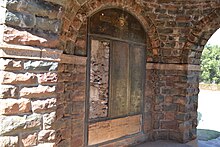 Metal theft from a memorial at the Union Buildings, Pretoria WWI War Memorial Union Buildings Pretoria 021.jpg