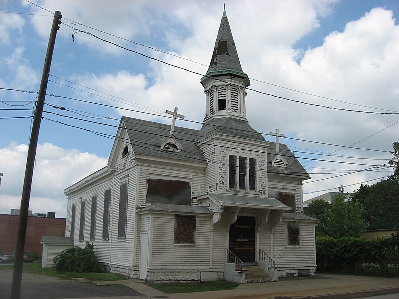 File:Welsh Congregational Church on Elm.jpg