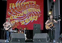 Chris While and Julie Matthews at the 2005 Cropredy Festival