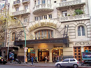 <span class="mw-page-title-main">El Ateneo Grand Splendid</span> Bookstore; formerly theatre in Buenos Aires, Argentina