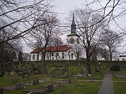 Ytterby kyrka, den 26 april 2006, bild 1.JPG