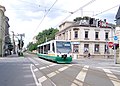 Triebwagen der Vogtlandbahn auf der Äußeren Schneeberger Straße, Kreuzung Breithauptstraße