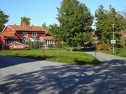 How to get to Åkesta with public transit - About the place