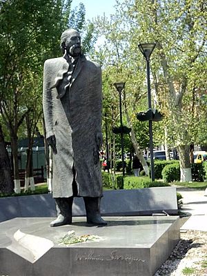 Statue de William Saroyan (Erevan)