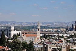 Цагаан Сүмээс харагдаж буй Рамла хот, 2013