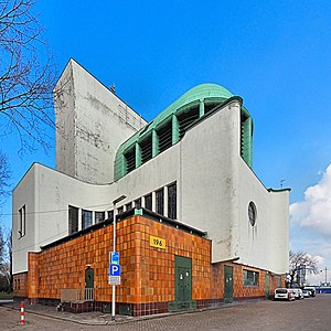 The ventilation tower of the Maastunnel in Rotterdam, The Netherlands (1937)[131]