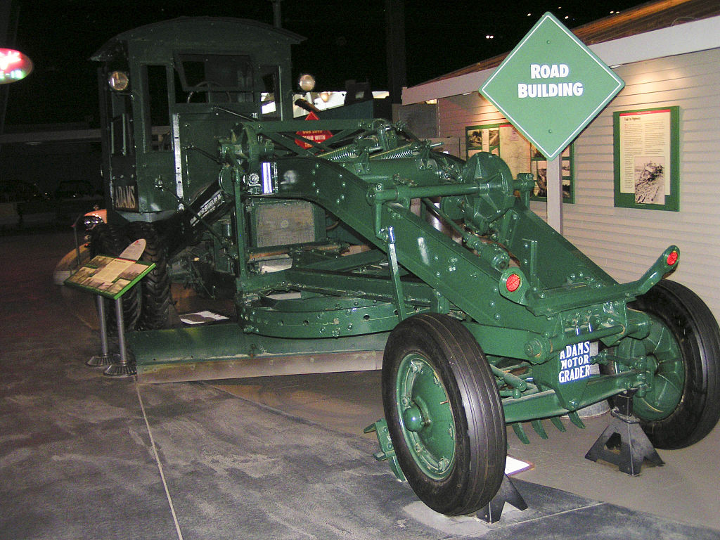 By dave_7 from Lethbridge, Canada (1928 Adams Motor Grader) CC BY-SA 2.0 (h...