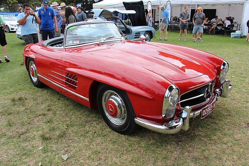 File:1960 Mercedes 300SL Roadster (16514670407).jpg