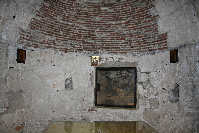 File:Adams Chapel, Church of the Holy Sepulchre, Jerusalem.jpg