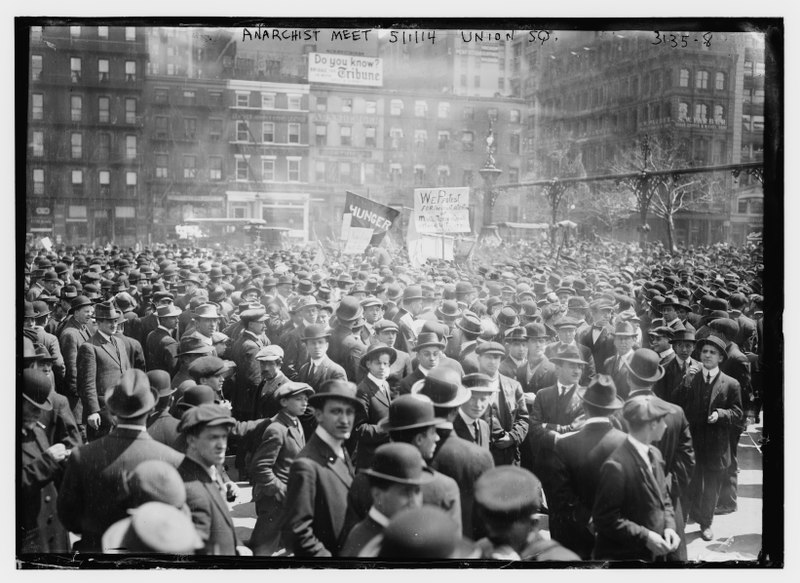 File:Anarchist meet. 5-1-14 Union Sq. LCCN2014696453.tif