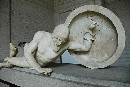 Aphaia pediment Laomedon E-XI Glyptothek Munich 85.jpg