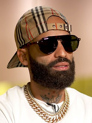 <span class="mw-page-title-main">Arcángel</span> American rapper and singer (born 1985)