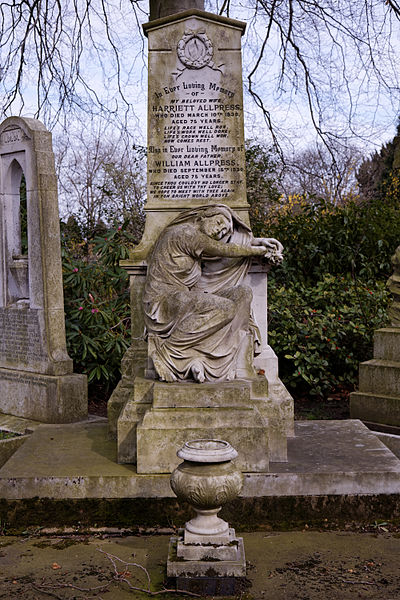 File:Art Deco gravestone - City of London Cemetery and Crematorium - Harriett and William Allpress.jpg