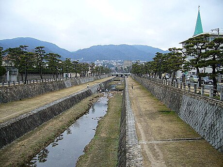 芦屋川