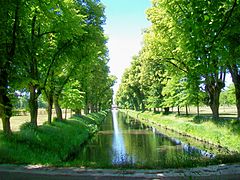 Le Grand canal du château de Baillon.