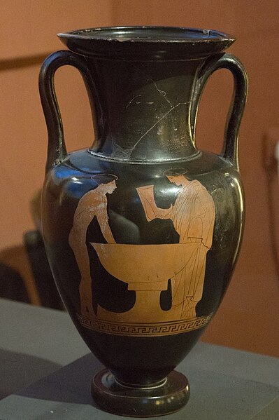 File:Attic red figure Nolan neck-amphora, Phiale Painter, 440 BC, 187461.jpg