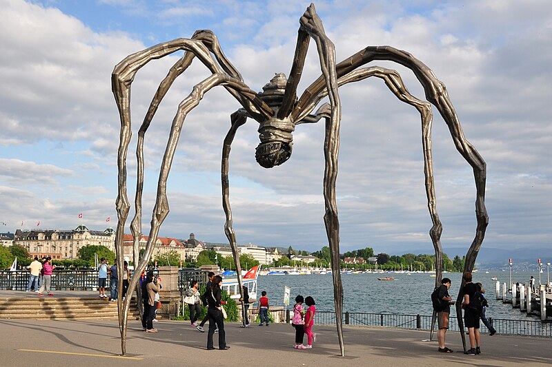 File:Bürkliplatz - Louise Bourgeois' 'Maman' 2011-06-25 18-55-10 ShiftN2.jpg