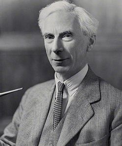 Bertrand Russell photo (recadrée) .jpg