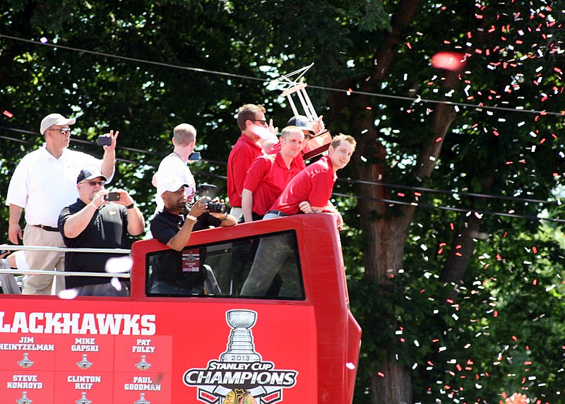 File:Blackhawks Parade (9216964492).jpg