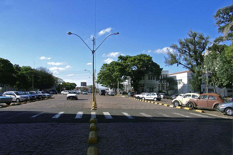 File:Botucatu - vistas 250906 REFON 9.jpg