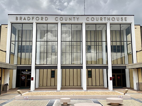 Image: Bradford County FL Courthouse