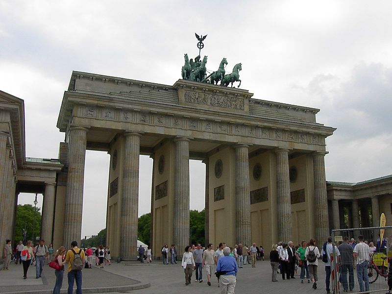 File:Brandenberg Gate.JPG