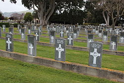 Bromley Cemetery 01.jpg