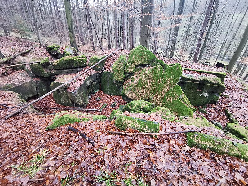 File:Bunker 4 Büdingen (2).jpg