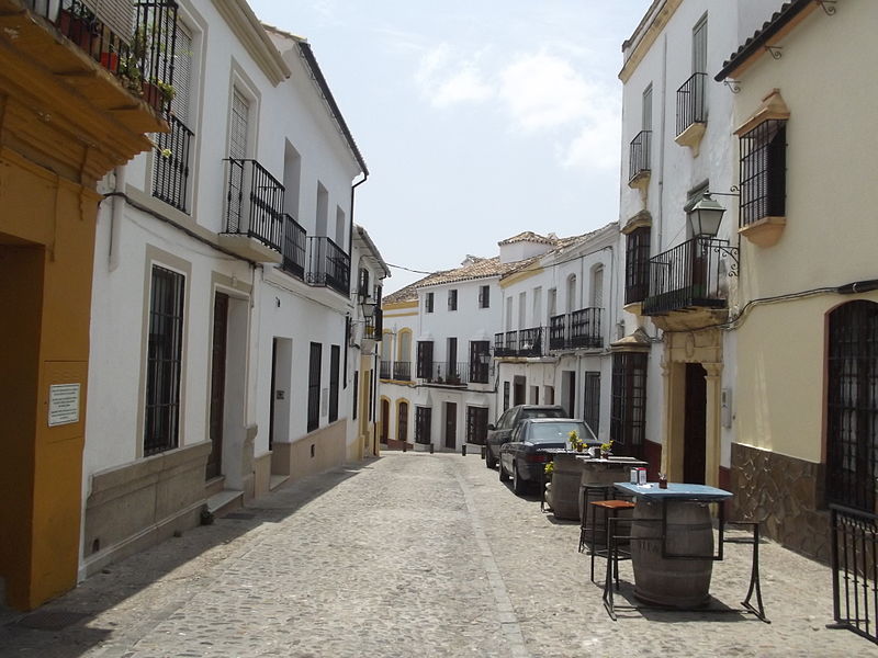 File:Calle Virgen de los Remedios, Ronda (14672064953).jpg