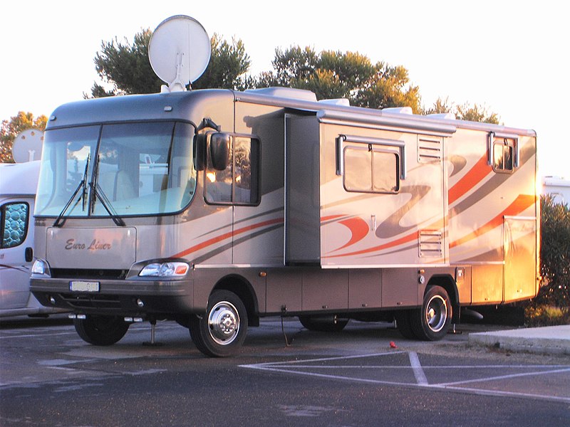 File:Camping-car de type bus.JPG